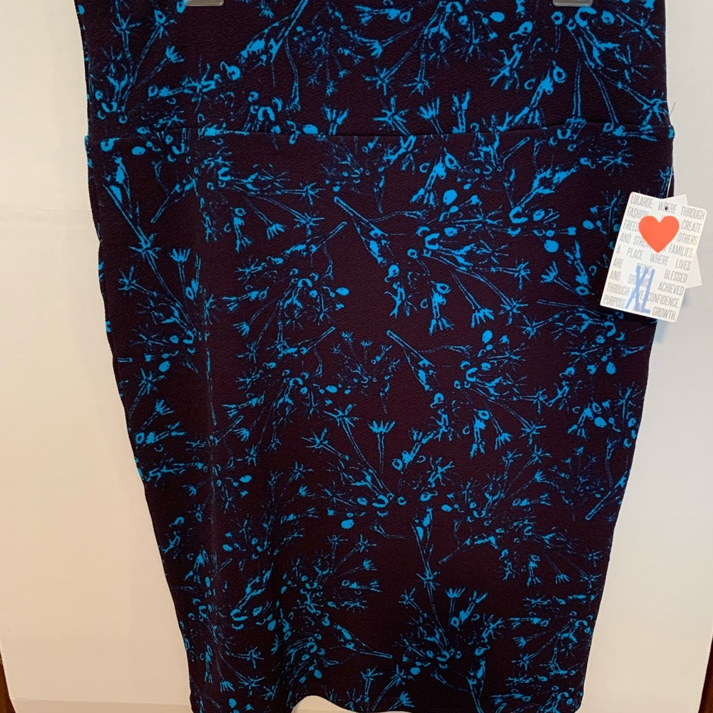 LulaRoe Cassie Skirt